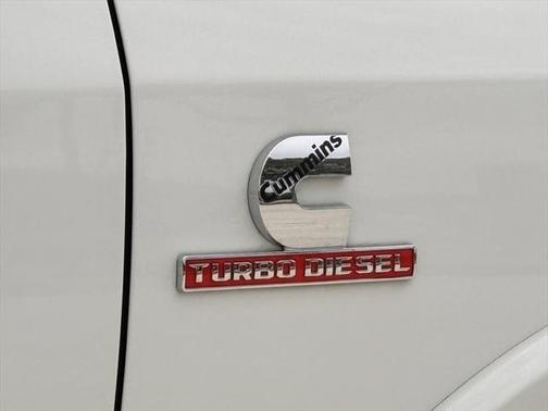 2022 RAM 2500 Laramie Crew Cab 4x4 6'4' Box