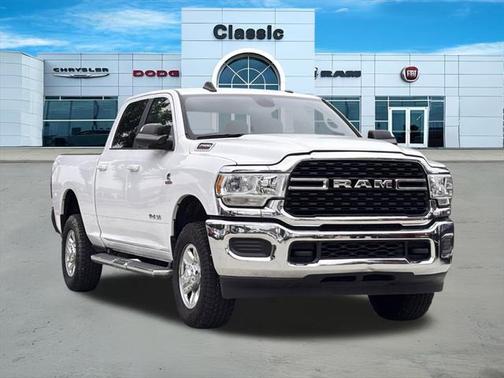 2022 RAM 2500 Big Horn Crew Cab 4x4 6'4' Box