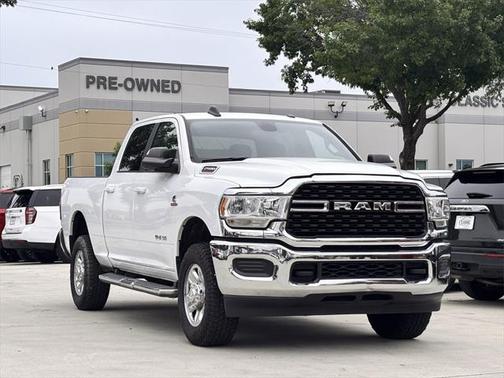 2022 RAM 2500 Big Horn Crew Cab 4x4 6'4' Box