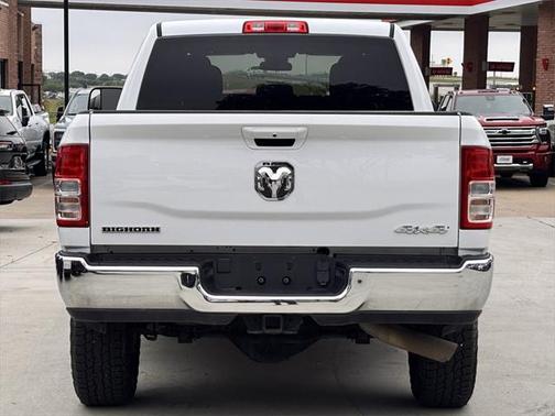 2022 RAM 2500 Big Horn Crew Cab 4x4 6'4' Box