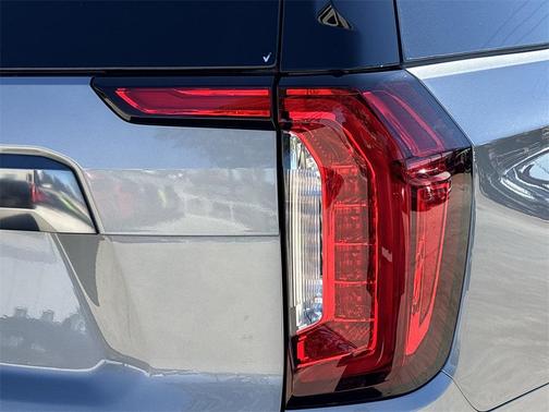 2023 GMC Yukon 4WD AT4