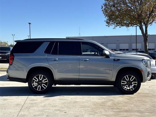 2023 GMC Yukon 4WD AT4