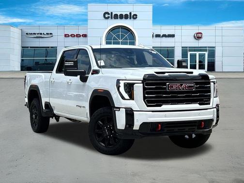Summit White 2025 GMC Sierra 2500 AT4