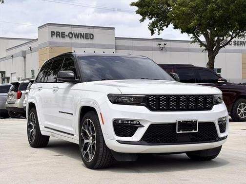 2022 Jeep Grand Cherokee Summit