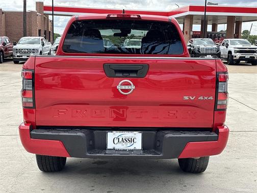 2024 Nissan Frontier SV