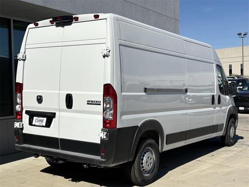 2025 RAM ProMaster 2500 Tradesman
