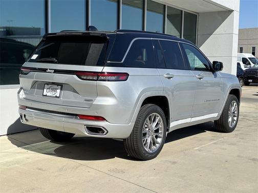 2025 Jeep Grand Cherokee Summit