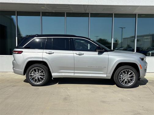 2025 Jeep Grand Cherokee Summit