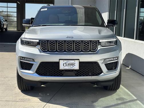 2025 Jeep Grand Cherokee Summit