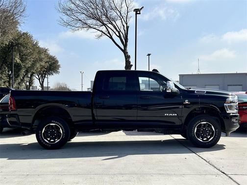 2026 RAM 2500 Laramie Crew Cab 4x4 6'4' Box