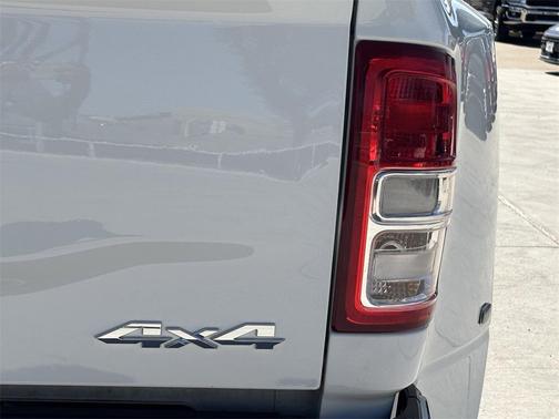 2024 RAM 3500 Big Horn Crew Cab 4x4 8' Box