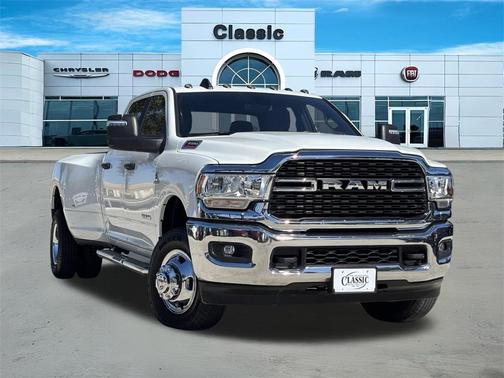 2024 RAM 3500 Big Horn Crew Cab 4x4 8' Box