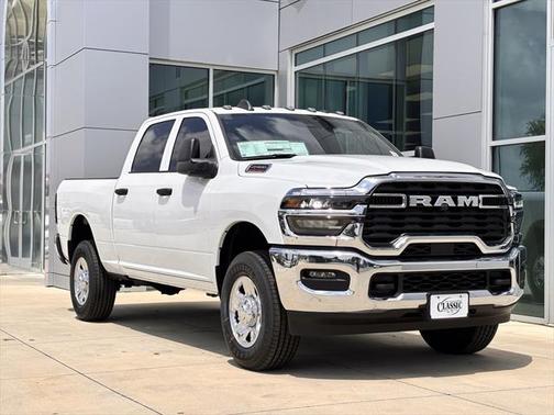 2025 RAM 2500 Tradesman Crew Cab 4x4 6'4' Box