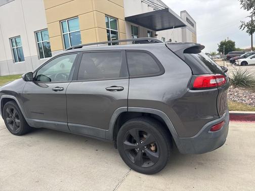 2016 Jeep Cherokee Altitude
