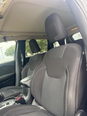 2016 Jeep Cherokee Altitude