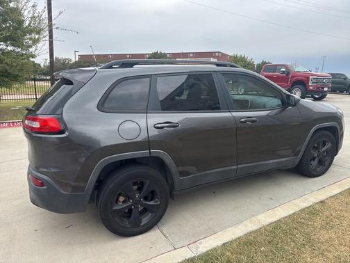 2016 Jeep Cherokee Altitude