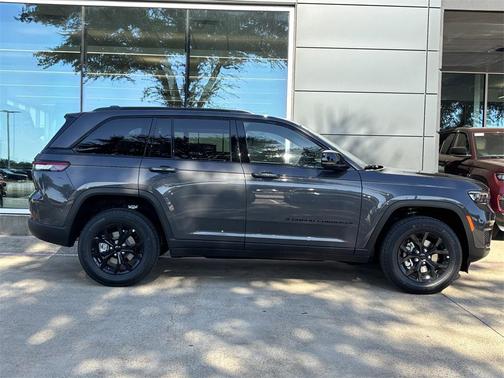 2025 Jeep Grand Cherokee Altitude