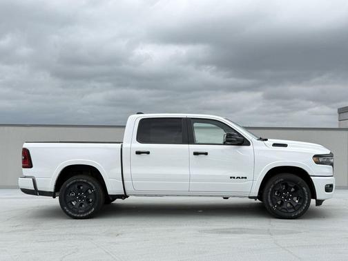 Bright White Clearcoat 2026 RAM 1500 Big Horn/Lone Star