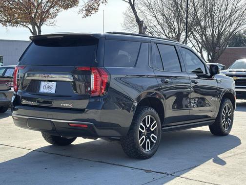 2023 GMC Yukon 4WD AT4