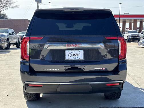 2023 GMC Yukon 4WD AT4