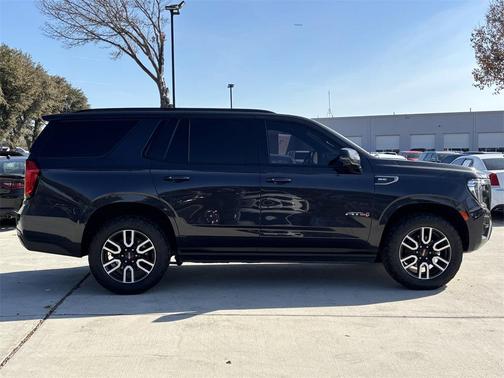 2023 GMC Yukon 4WD AT4
