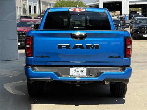 2025 RAM 1500 Big Horn/Lone Star