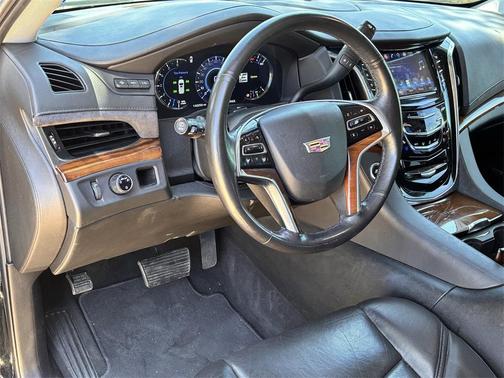 2017 Cadillac Escalade ESV Luxury