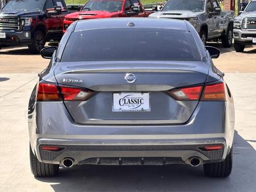 2024 Nissan Altima SR FWD