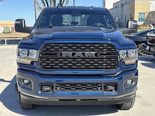 2024 RAM 3500 Big Horn Crew Cab 4x4 8' Box