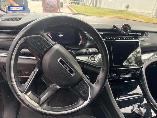 2022 Jeep Grand Cherokee L Altitude