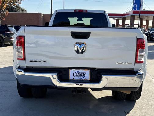 2024 RAM 3500 Big Horn Crew Cab 4x4 8' Box