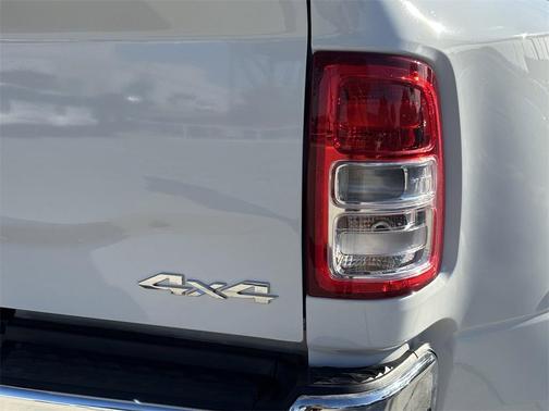 2024 RAM 3500 Big Horn Crew Cab 4x4 8' Box