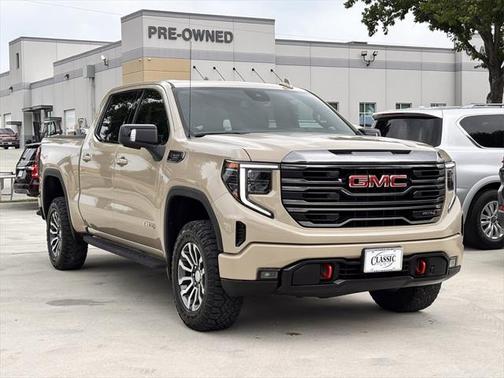 2022 GMC Sierra 1500 AT4
