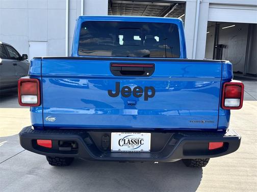 2025 Jeep Gladiator 