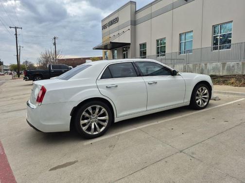 2019 Chrysler 300 Limited