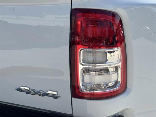 2024 RAM 3500 Big Horn Crew Cab 4x4 8' Box