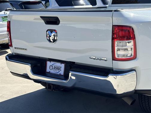 2024 RAM 3500 Big Horn Crew Cab 4x4 8' Box