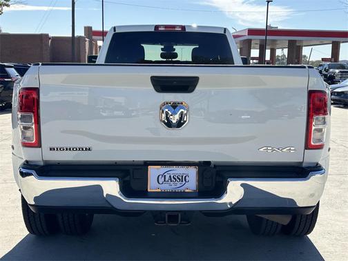 2024 RAM 3500 Big Horn Crew Cab 4x4 8' Box