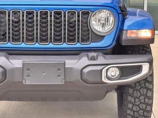 2025 Jeep Gladiator High Tide