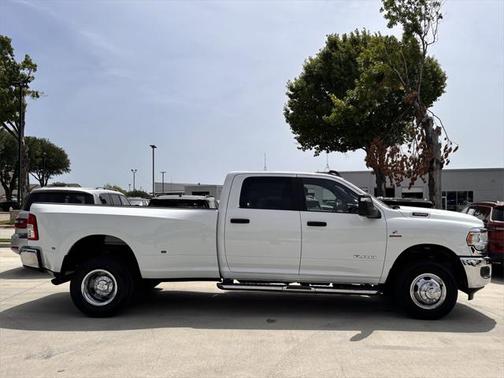 2024 RAM 3500 Big Horn Crew Cab 4x4 8' Box