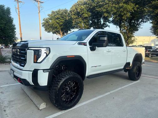 Summit White 2026 GMC Sierra 2500 AT4