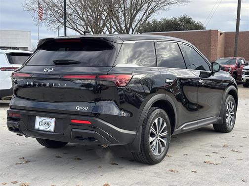 2025 INFINITI QX60 Pure
