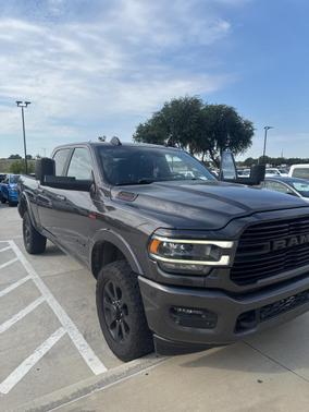 2020 RAM 2500 Laramie Crew Cab 4X4 6'4' Box