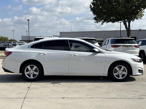 2022 Chevrolet Malibu FWD LT