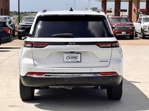 2023 Jeep Grand Cherokee Laredo