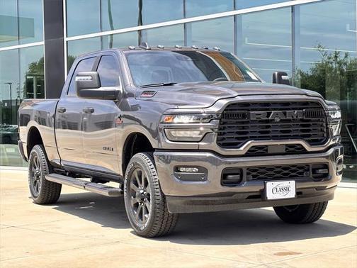 2025 RAM 2500 Big Horn Crew Cab 4x4 6'4' Box
