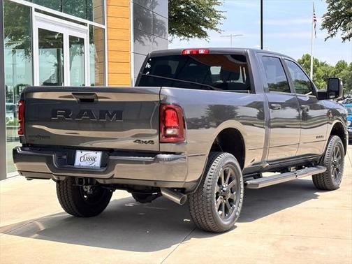 2025 RAM 2500 Big Horn Crew Cab 4x4 6'4' Box