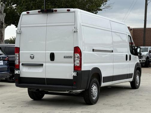 2025 RAM ProMaster 2500 Tradesman