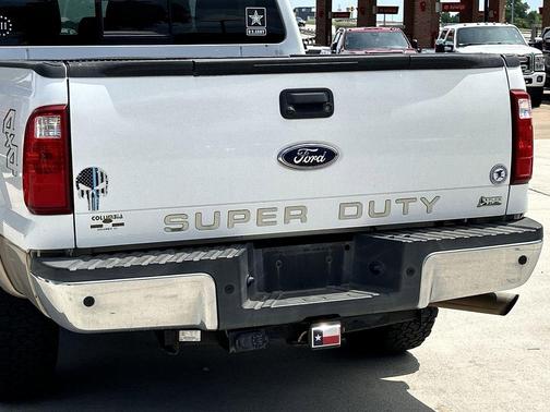 Oxford White 2011 Ford F-250 Lariat