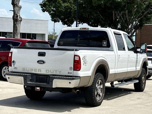 Oxford White 2011 Ford F-250 Lariat